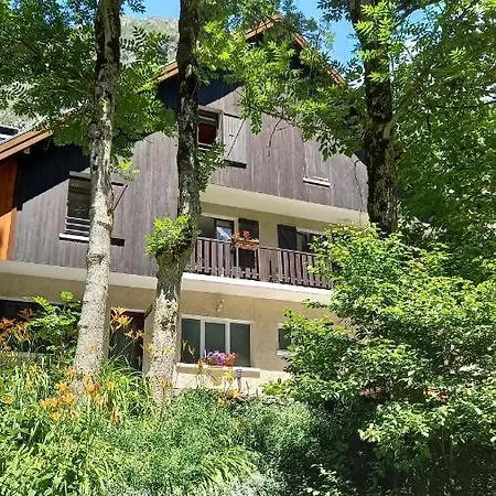 Veneon 3 Camping Le Champ Du Moulin